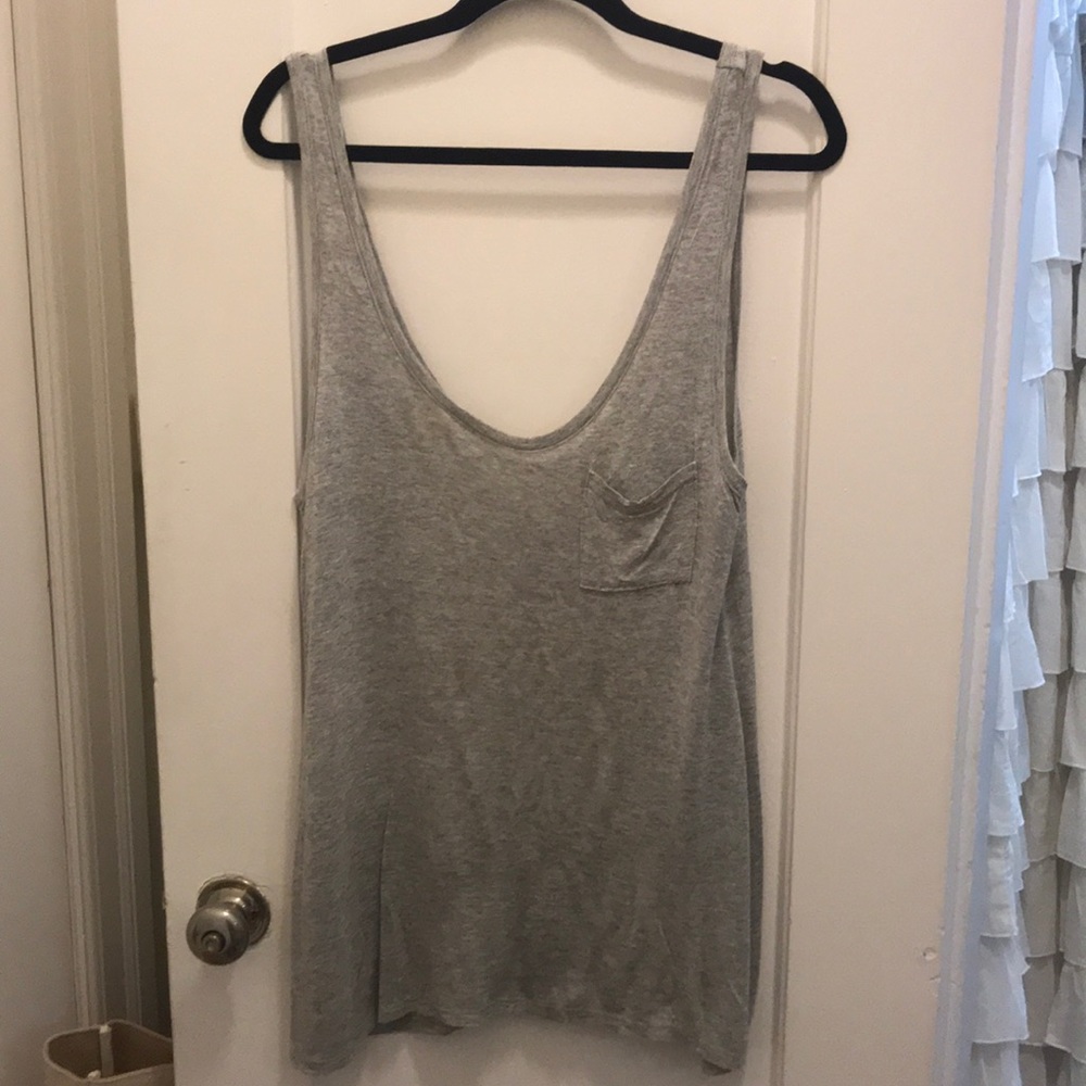 LF Stores Emma & Sam pocket tank top